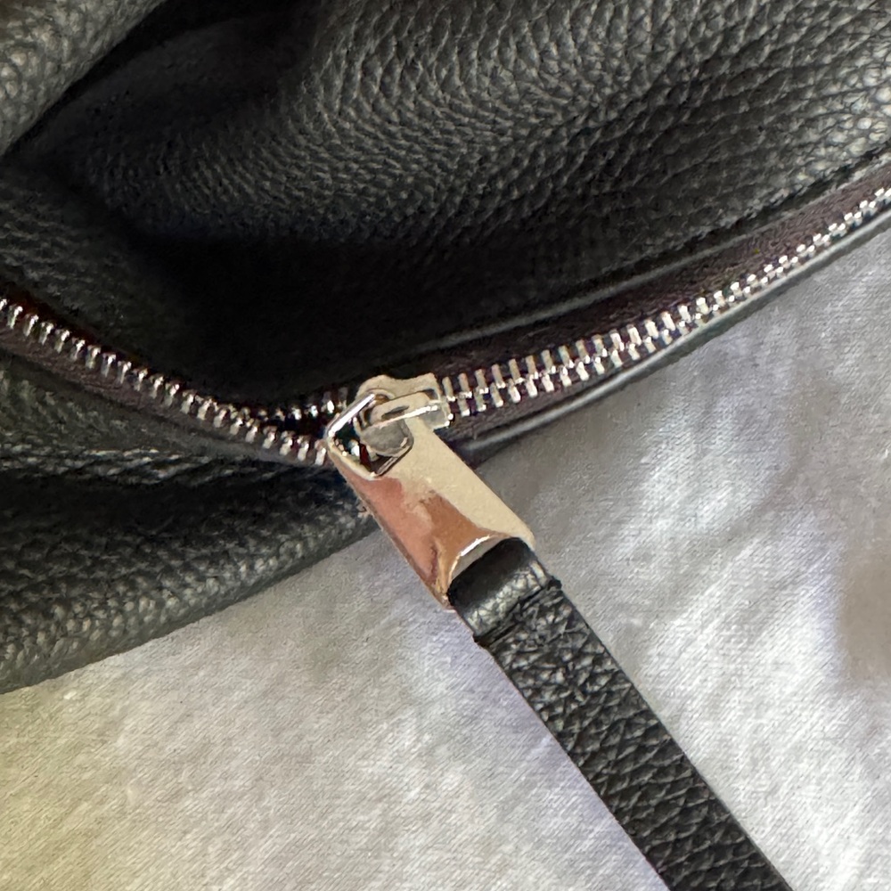 KHAITE Black Pebbled Leather Olivia Hobo Bag - Picture 4 of 6